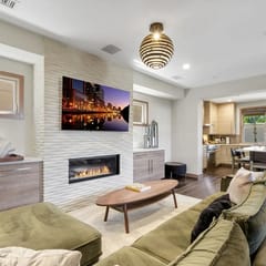 South Park Gem | Cozy Home + Rooftop Views
